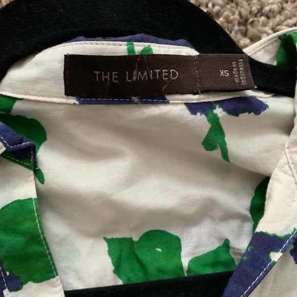 The Limited floral button up down blouse - Picture 2 of 2